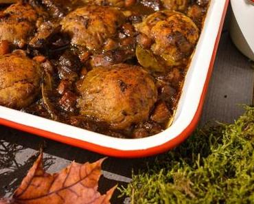 Maronenknödel auf Kalbsragout mit Rahmwirsing – Herbstknödelei