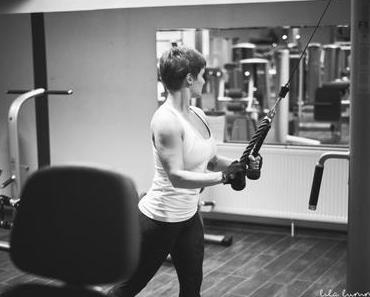 Warum ich jetzt im Fitnessstudio trainiere – ein Vergleich: gemischtes Studio vs. Frauenfitness