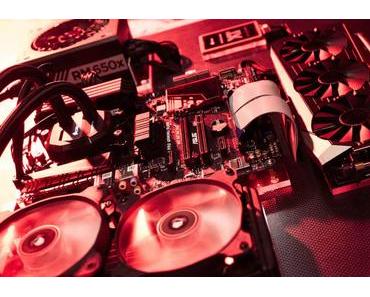 Es geht wieder los: H2O-Custom-Hard-Tubed, Tempered Glas, RGB-Awesomene-PC