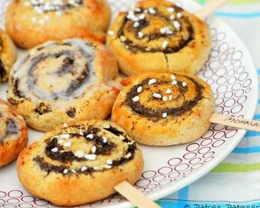 Hafer-Mohnschnecken am Stiel [mit Aprikosen & Limettenguss]