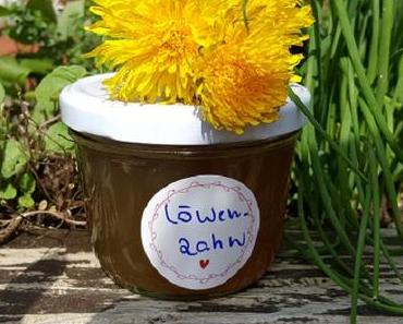 Löwenzahn-Gelee - ein Teil des Blütenmeers eingefangen