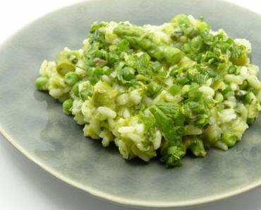 Spargelrisotto mit Minz-Frühlingszwiebel-Salsa