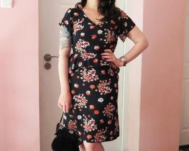 1940s Novelty Print Peplum Dress