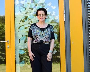 Dunkle Kleidung im Sommer tragen