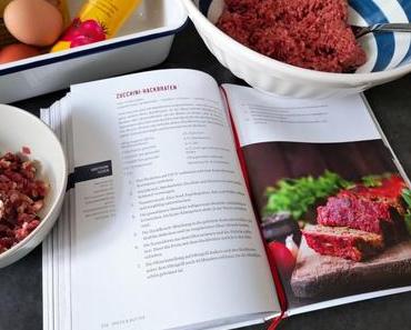 Ketostyle: Faschierter Zucchini-Braten aus dem Kochbuch „Speck & Butter“