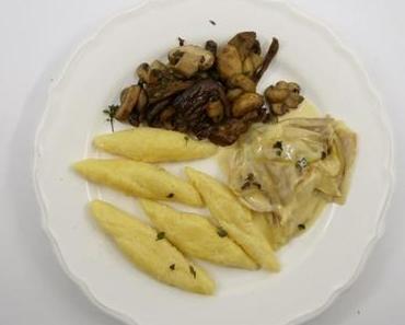 Kartoffelnudeln mit Schmorschalotten und gebratenen Pilzen