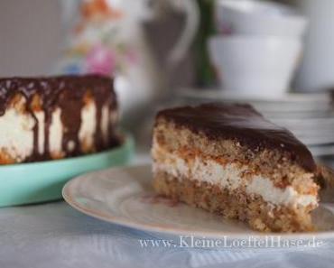 Omas Mandeltorte mit Bitter-Orangenmarmelade