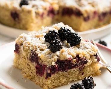 Brombeer-Mandelkuchen mit Vanille-Streuseln vom Blech