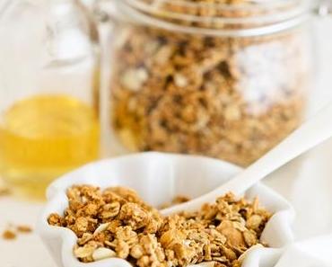 Homemade Kokos-Granola – Kokos-Knusper-Müsli ohne Kristallzucker