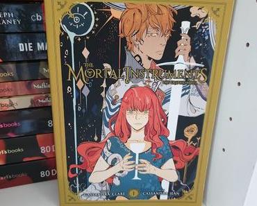 [mini-REVIEW] Cassandra Clare & Cassandra Jean: The Mortal Instruments, Volume 1 (The Mortals Instruments Graphic Novel, #1)