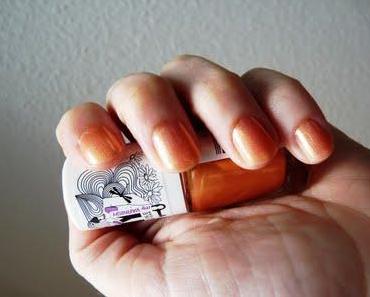 MNY "Island Dream" Nagellack  *Aprikosenkaltschale*