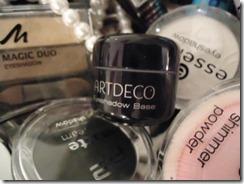 Die beliebteste Lidschattengrundierung 2011?