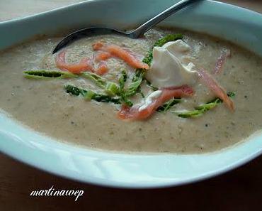 Wirsing - Creme Süppchen  mit Räucherlachs