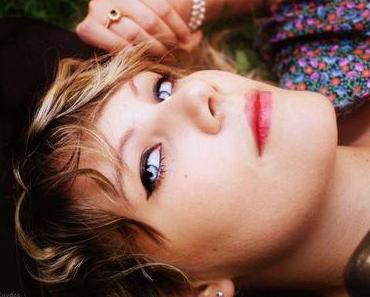 Um meinen Neustart im Jahr 2012 zu feiern, gibt es ein ko...