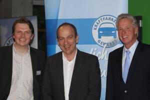 ZDK-Vizepräsident Ulrich Fromme und MeinAuto.de Geschäftsführer Alexander Bugge diskutieren über die Zukunft des Neuwagenkaufs im Internet