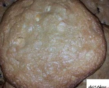 White Chocolate Macadamia Cookies