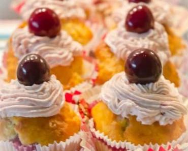 Mit uns ist gut Kirschen essen…. – Kirschcupcakes