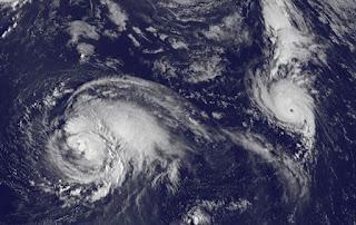 MICHAEL wird zum ersten Großen Hurrikan der Atlantischen Hurrikansaison 2012