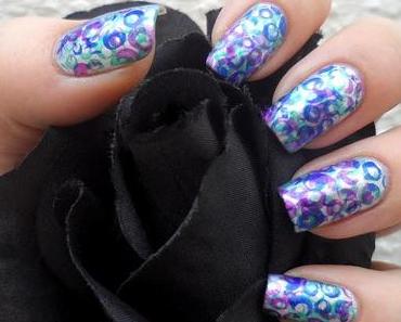 Nageldesign - messy bubble stamping