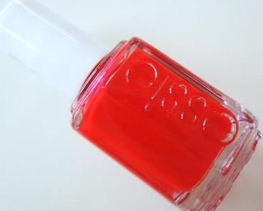Essie - Lacquered Up - ein Träumchen in Rot