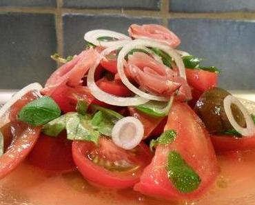 Tomatensalat, wie ihn "Jamie Oliver" macht