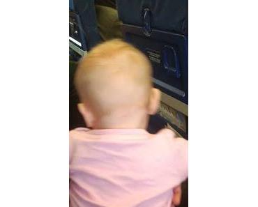 Die erste Flugreise mit Baby (6 Monate)