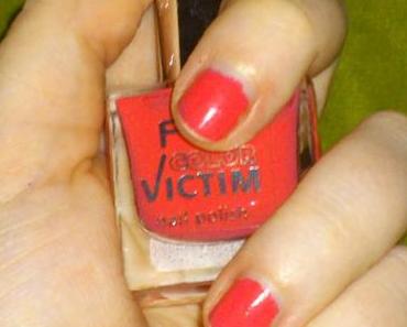 favorite nail polish... passion von P2