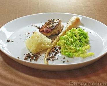 schnellund einfach, Perlhuhn, Petersilienwurzel und Wirsing