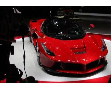 Ferrari Kooperation mit Apple: 2 iPad mini gratis zum LaFerrari dazu
