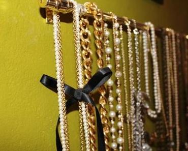 Kettenparade - I know it's Kitsch but I love it.