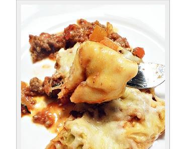 Überbackene Tortellini in Tomatensauce