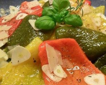 Peperone con aglio, parmigiano e olio d'oliva - eine magisch italienische Vorspeise