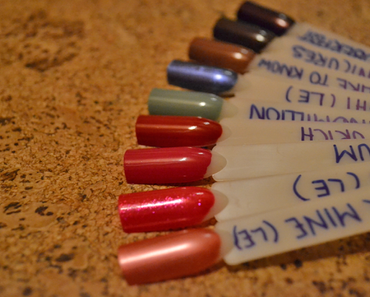 #42 {Nailpolish addicted}