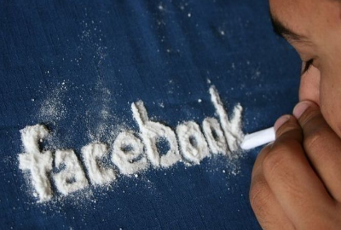 Facebook macht süchtiger als Alkohol