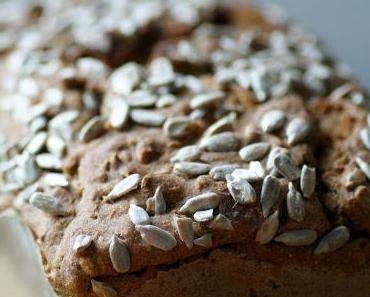 Busy-People-Brot mit yummy Möhren-Tomaten-Aufstrich