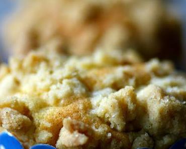 Rhabarber-Muffins mit Vanillestreuseln