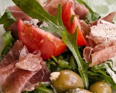Rucola Salat mit Schinken und Parmesan
