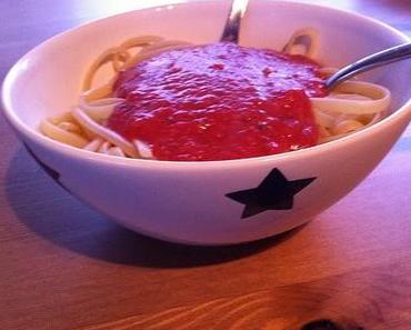Spaghetti-Tomate-Mozarella!