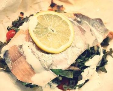 Verhülltes Flossentier- Forelle im Pergament