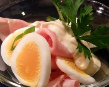 Schinken-Eier-Salat geht auch mit wenig Kalorien