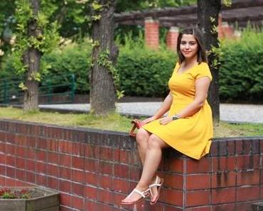 OUTFIT | Yellow Weekend