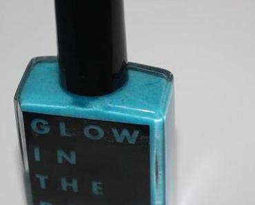 Getestet und geswatcht: American Apparell Glow in the Dark Nail Polish Neptune