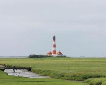 Wordless/Wordful Wednesday: Westerhever Lighthouse (North Sea)