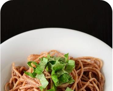 Zitronige Oliven-Spaghetti