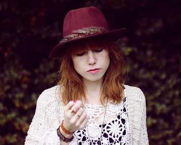 OUTFIT: FEATHER ON MY HAT