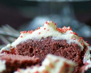 Das Buch "Süße Sünden" -  Ein Besuch in der Hummingbird Bakery in London und Red-Velvet-Cupcakes
