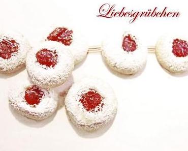 Engelsaugen oder Liebesgrübchen: wer kann bei diesen zauberhaften kleinen Köstlichkeiten mit diesem entzückendem Namen schon nein sagen – also ich nicht