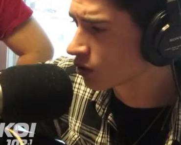 16 jähriger singt wie Elvis