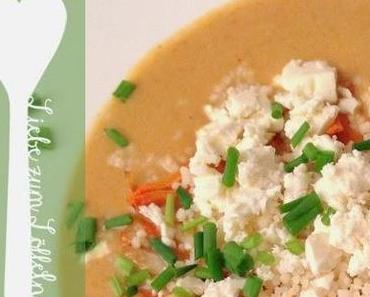 Liebe zum Löffeln // Kartoffel-Möhren-Suppe mit Feta & Couscous