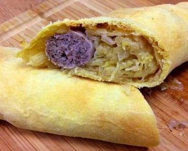 Strudel mit Sauerkraut, Bratwurst und Lardo